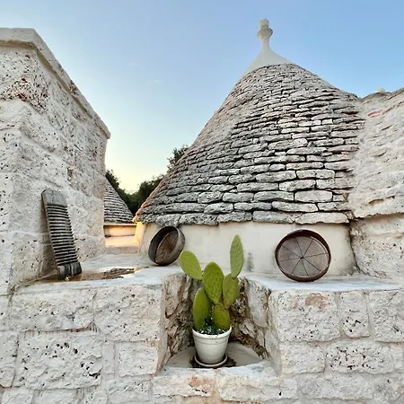 Trulli Delle Cicale * Ceglie Messapica